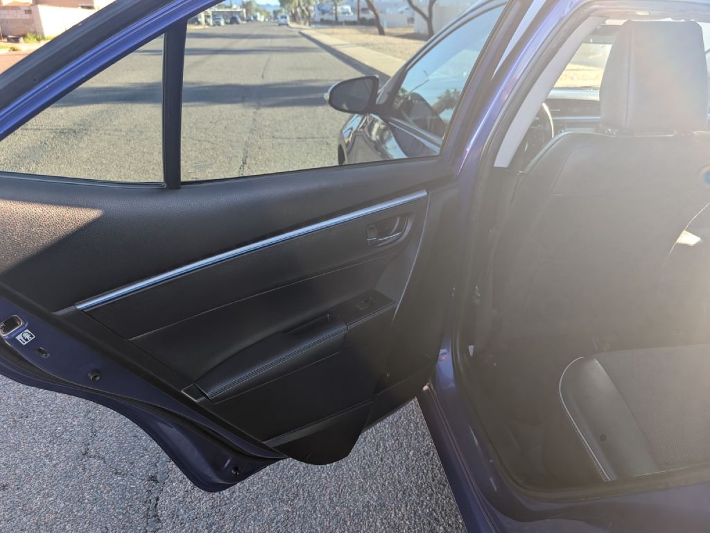 2016 Toyota Corolla Image 9