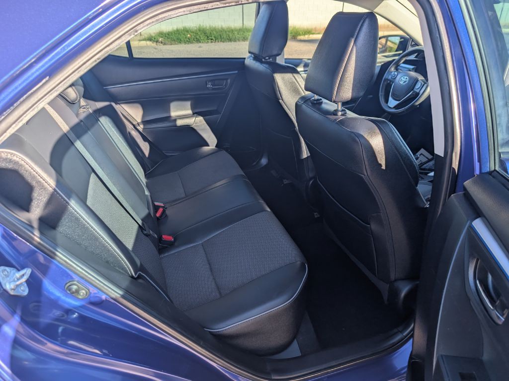 2016 Toyota Corolla Image 12