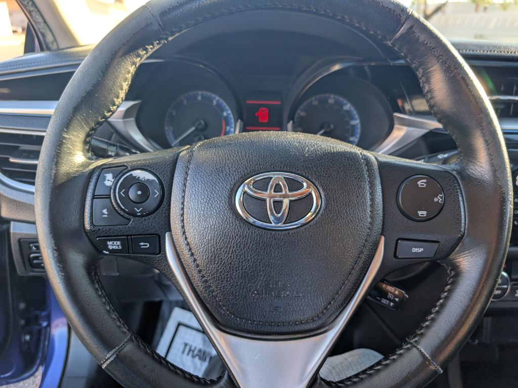 2016 Toyota Corolla Image 19