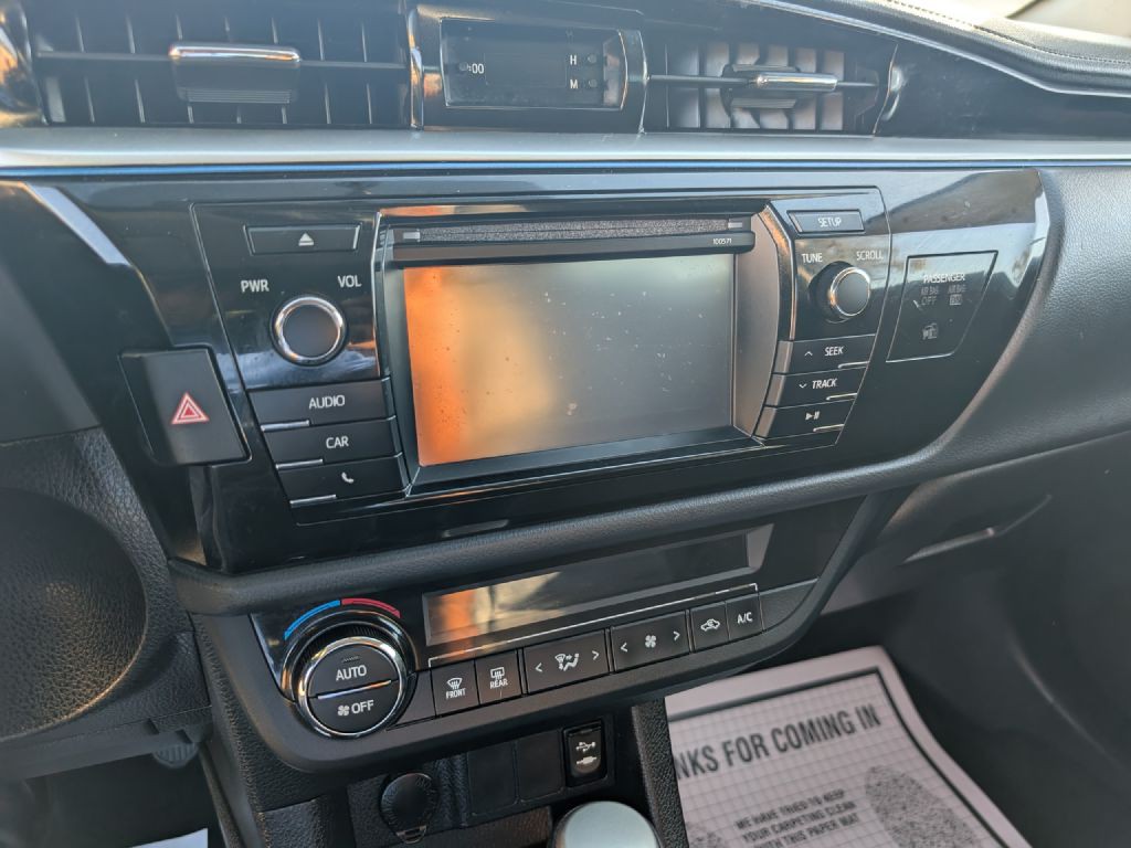 2016 Toyota Corolla Image 20