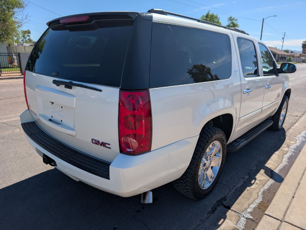 2011 GMC Yukon Image 4