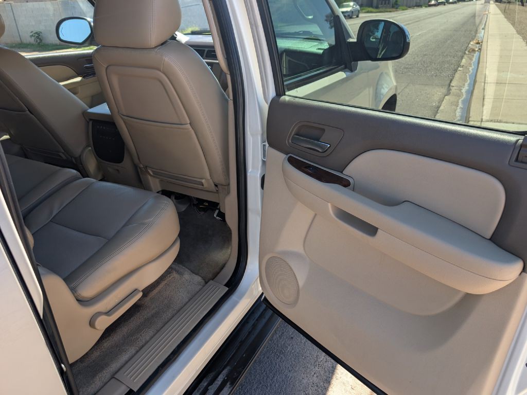 2011 GMC Yukon Image 16