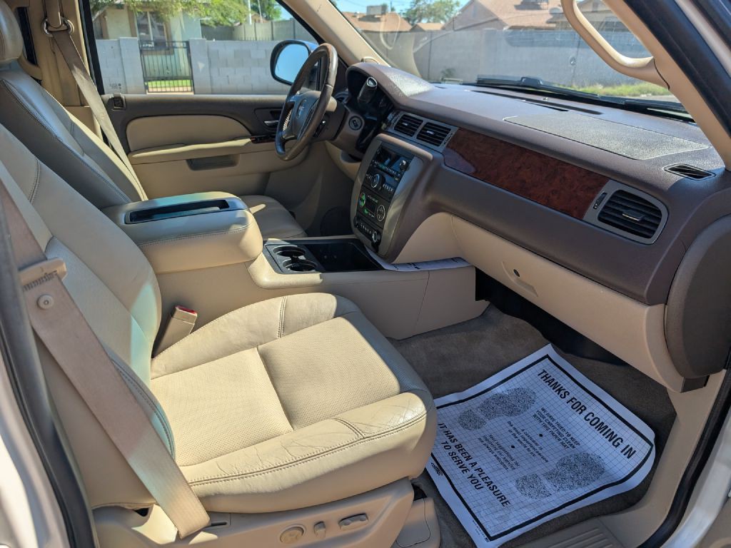 2011 GMC Yukon Image 18