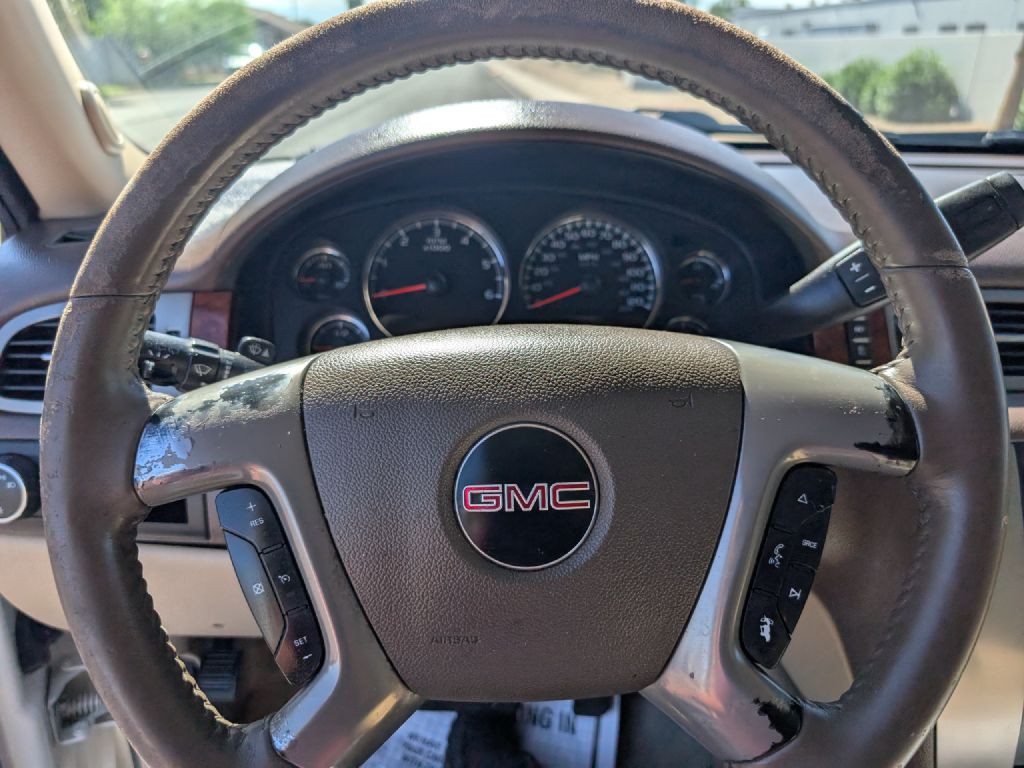 2011 GMC Yukon Image 26