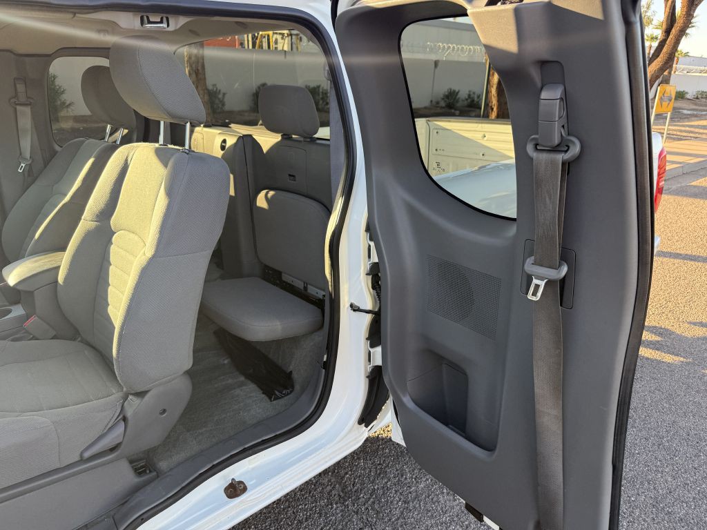 2018 Nissan Frontier Image 9