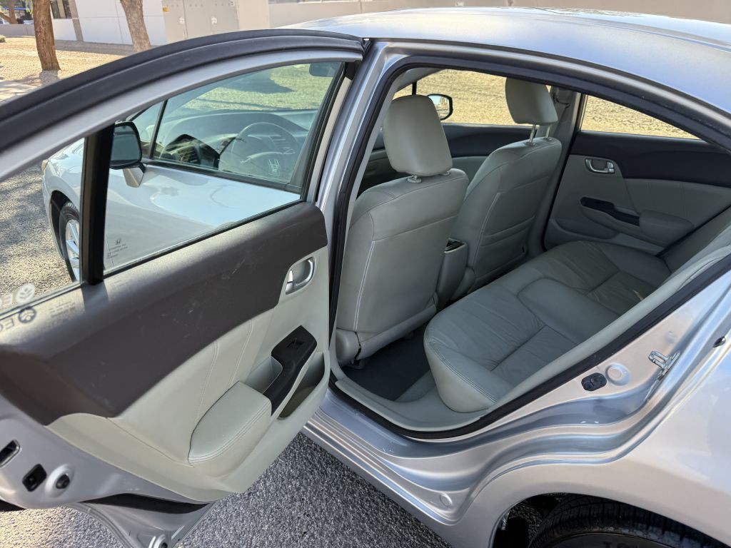 2012 Honda Civic Image 9