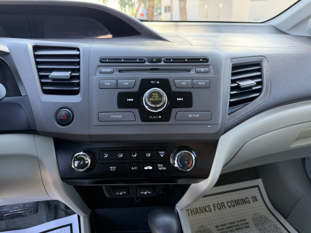 2012 Honda Civic Image 18