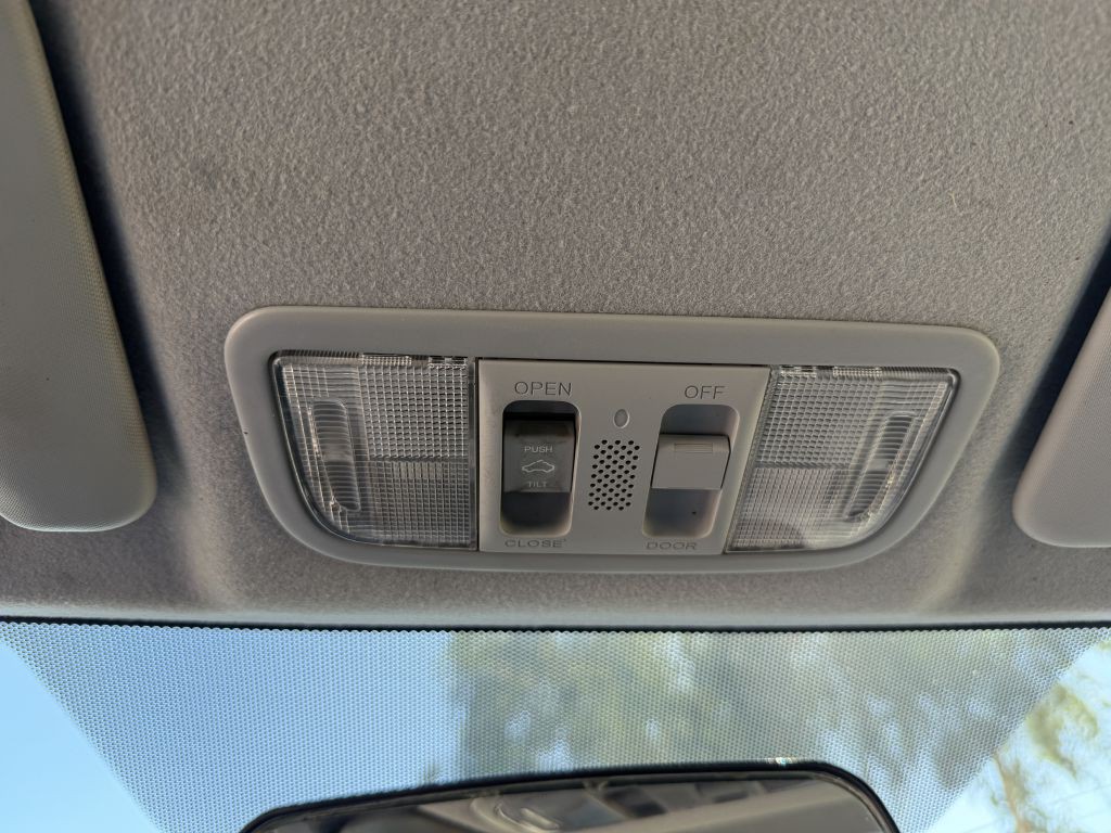 2012 Honda Civic Image 19