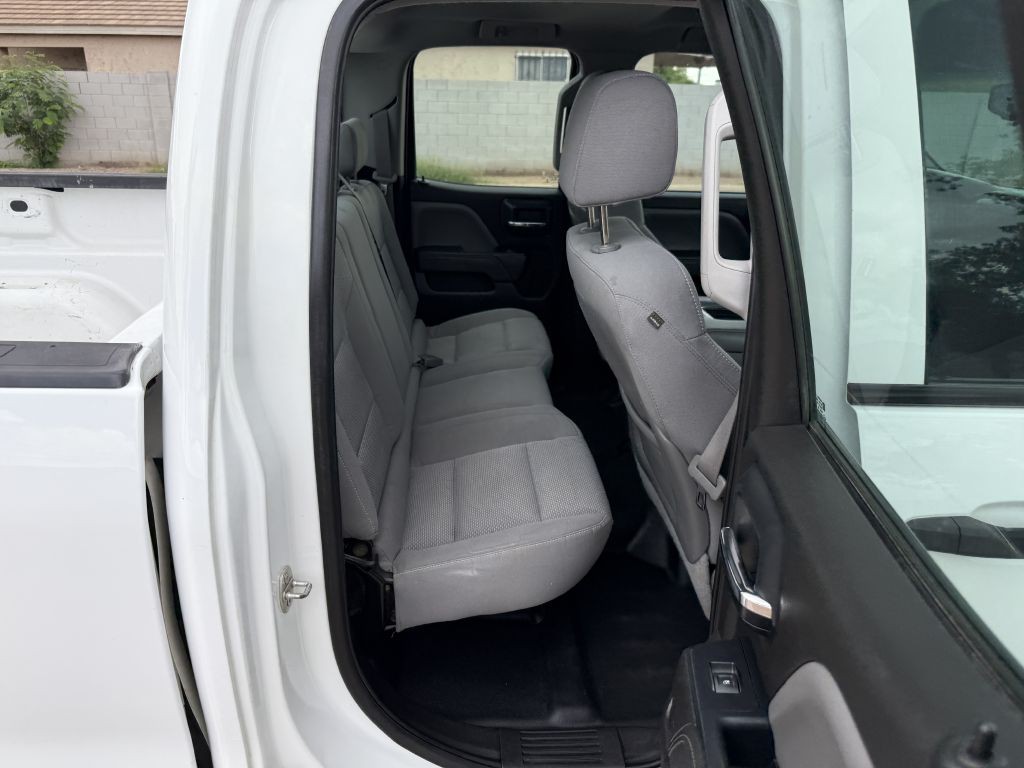2015 GMC Sierra Image 12