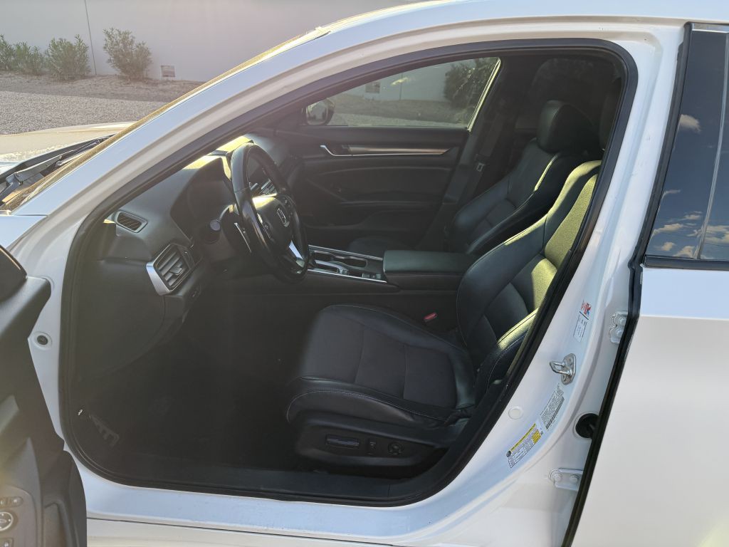 2018 Honda Accord Image 8