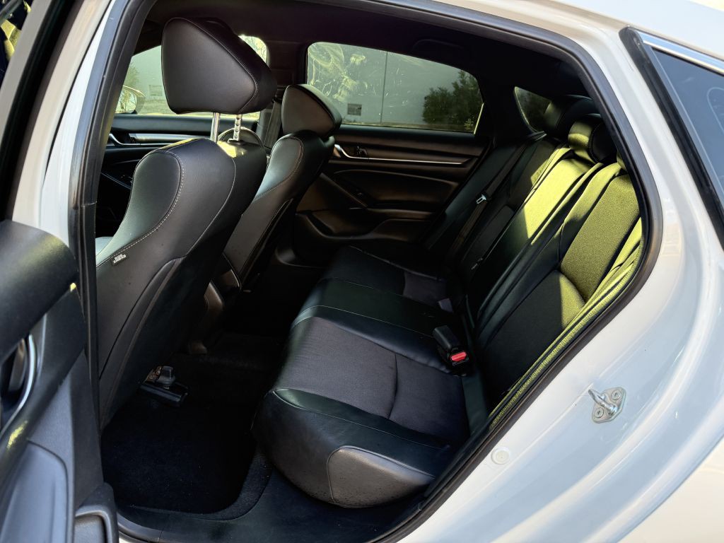 2018 Honda Accord Image 10