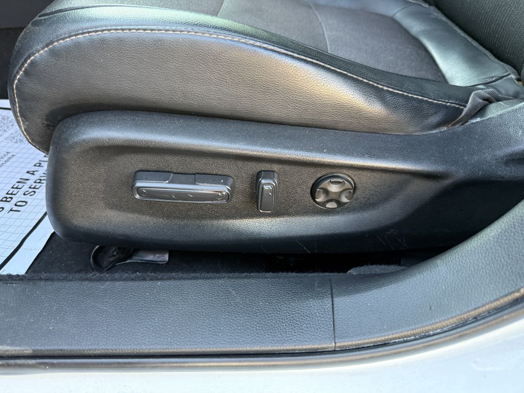 2018 Honda Accord Image 17