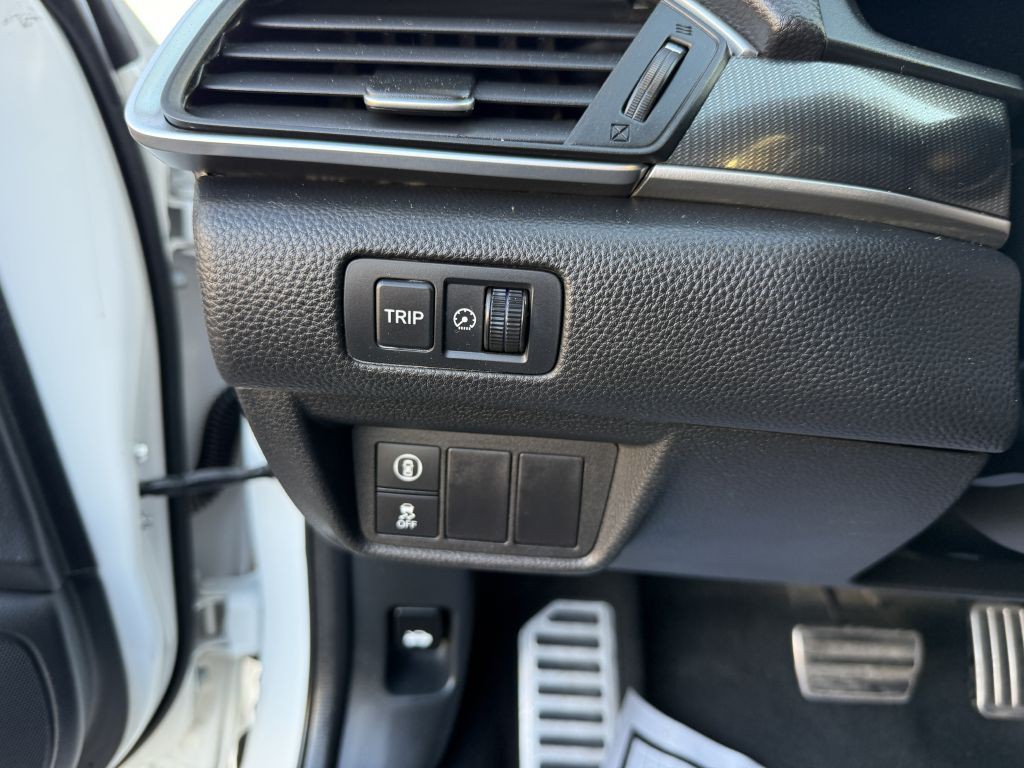 2018 Honda Accord Image 18