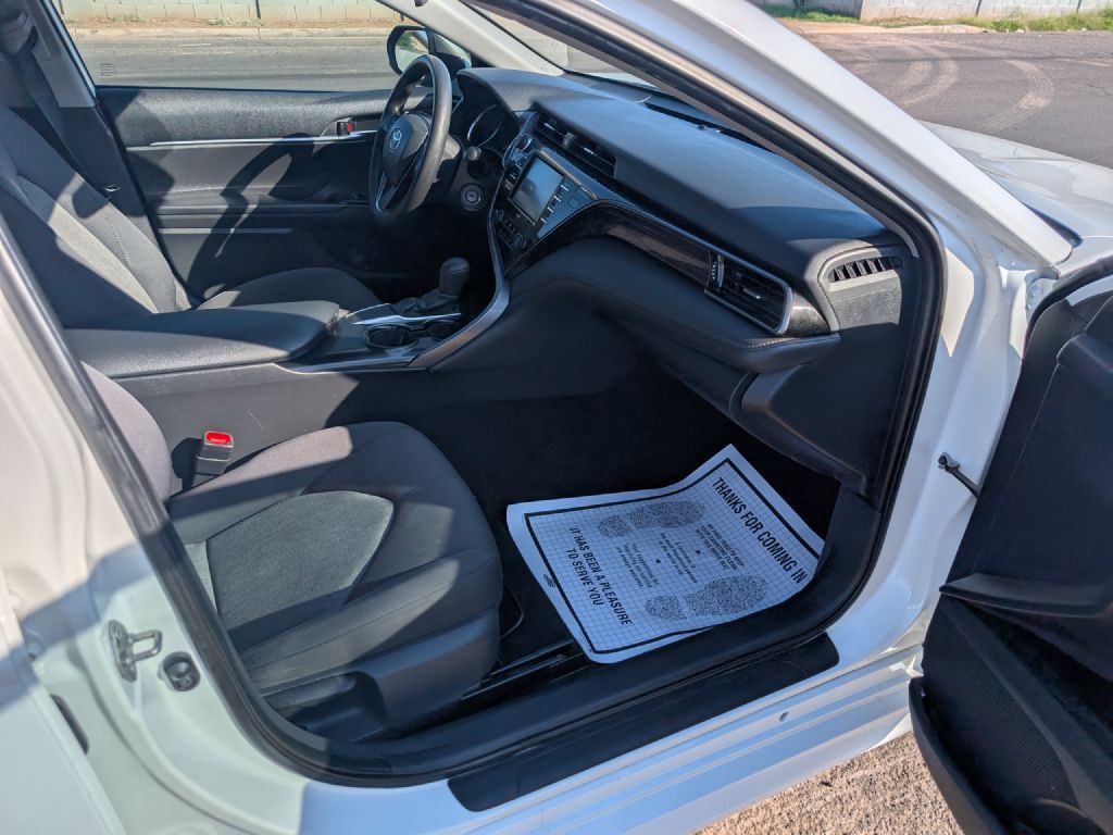 2020 Toyota Camry Image 14