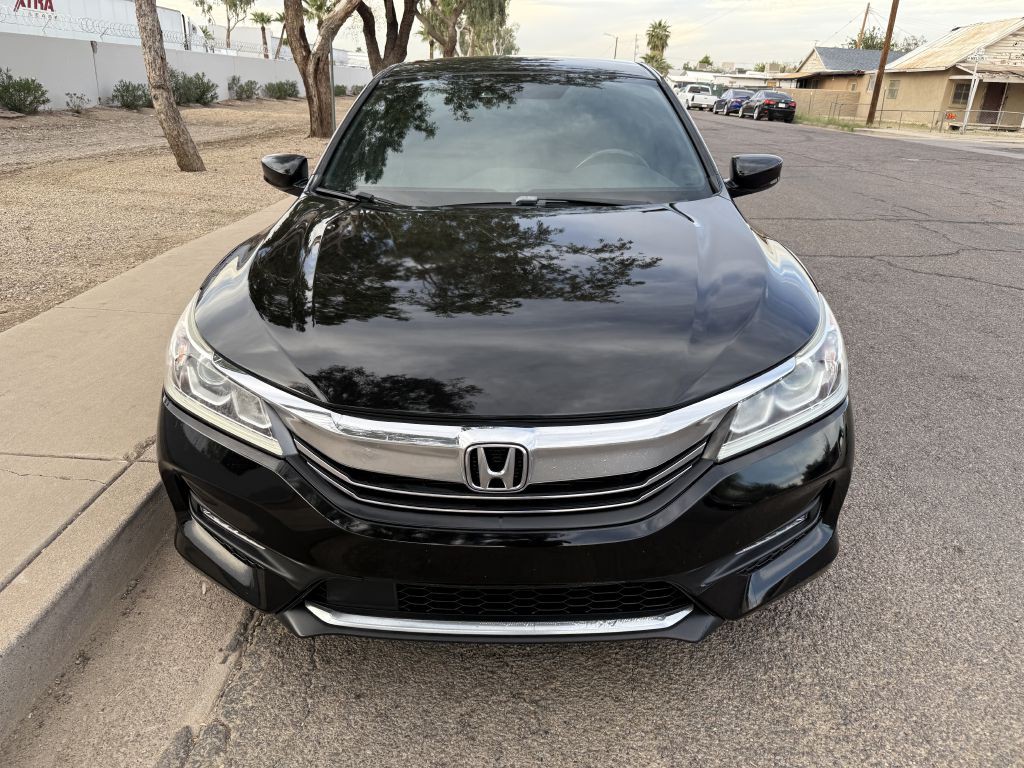 2016 Honda Accord Image 2