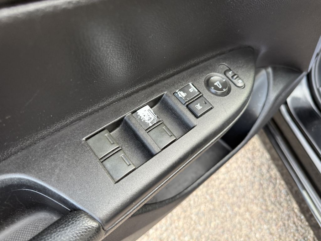 2016 Honda Accord Image 16