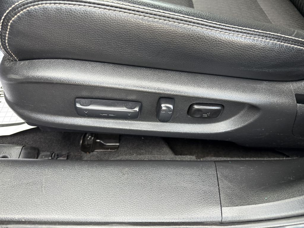 2016 Honda Accord Image 17