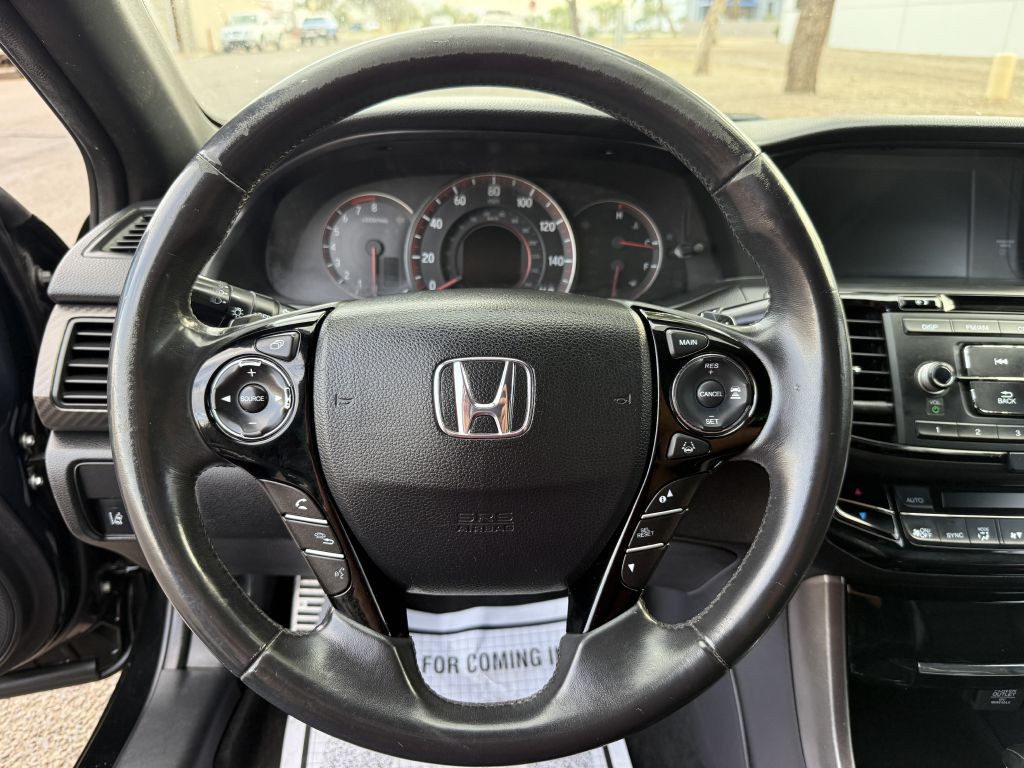 2016 Honda Accord Image 18