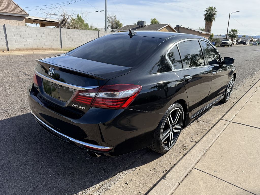 2017 Honda Accord Image 4