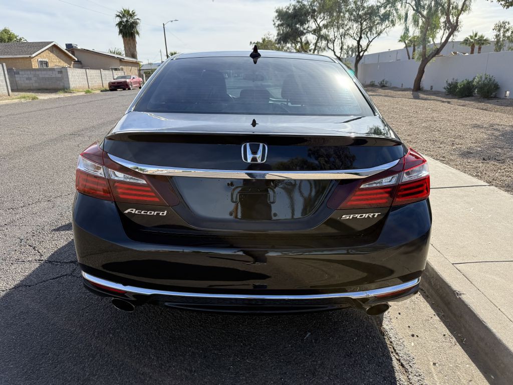 2017 Honda Accord Image 5