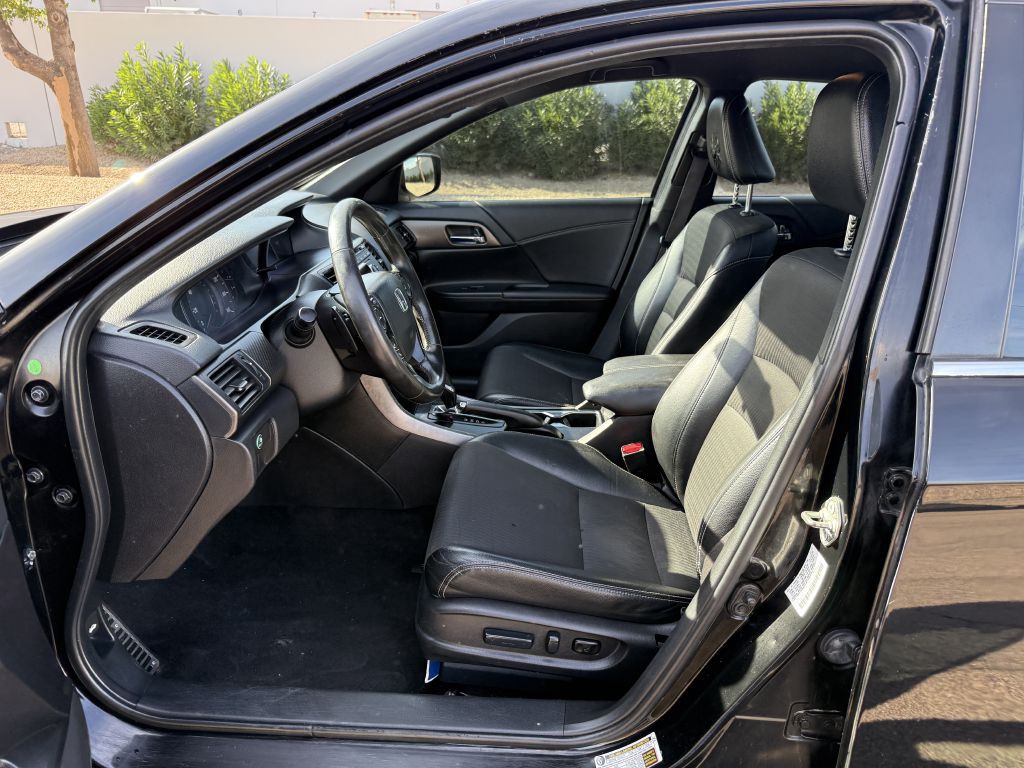 2017 Honda Accord Image 8