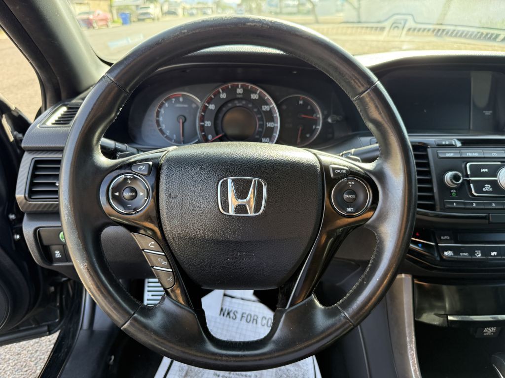 2017 Honda Accord Image 18