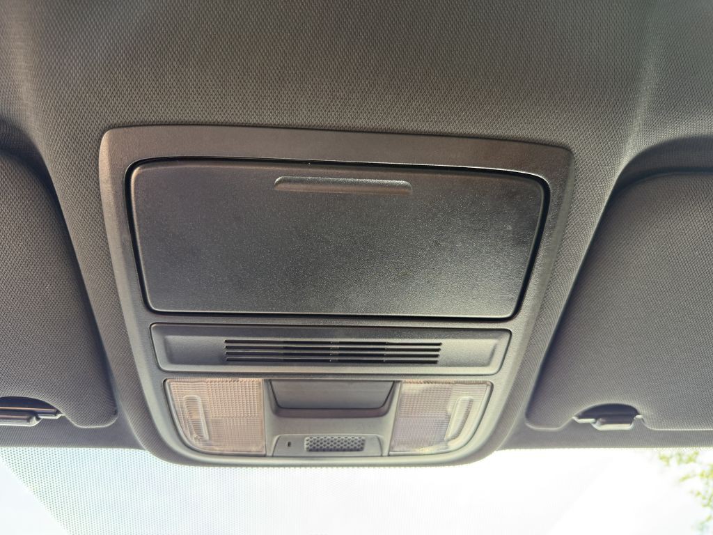 2017 Honda Accord Image 20