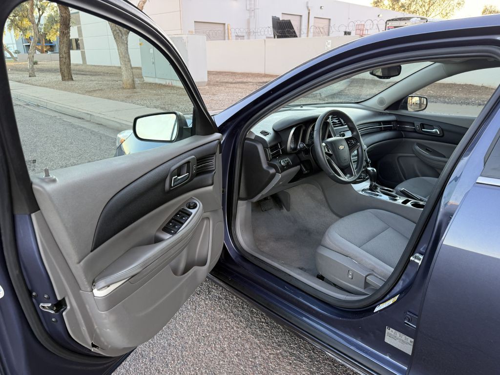 2015 Chevrolet Malibu Image 7