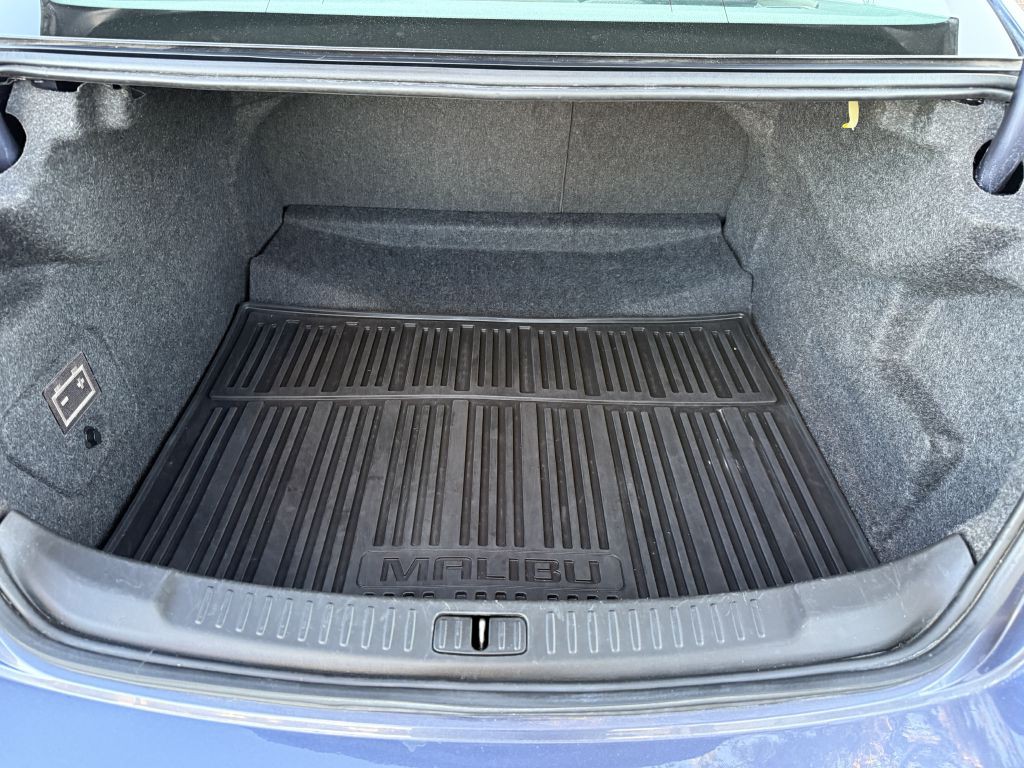 2015 Chevrolet Malibu Image 11