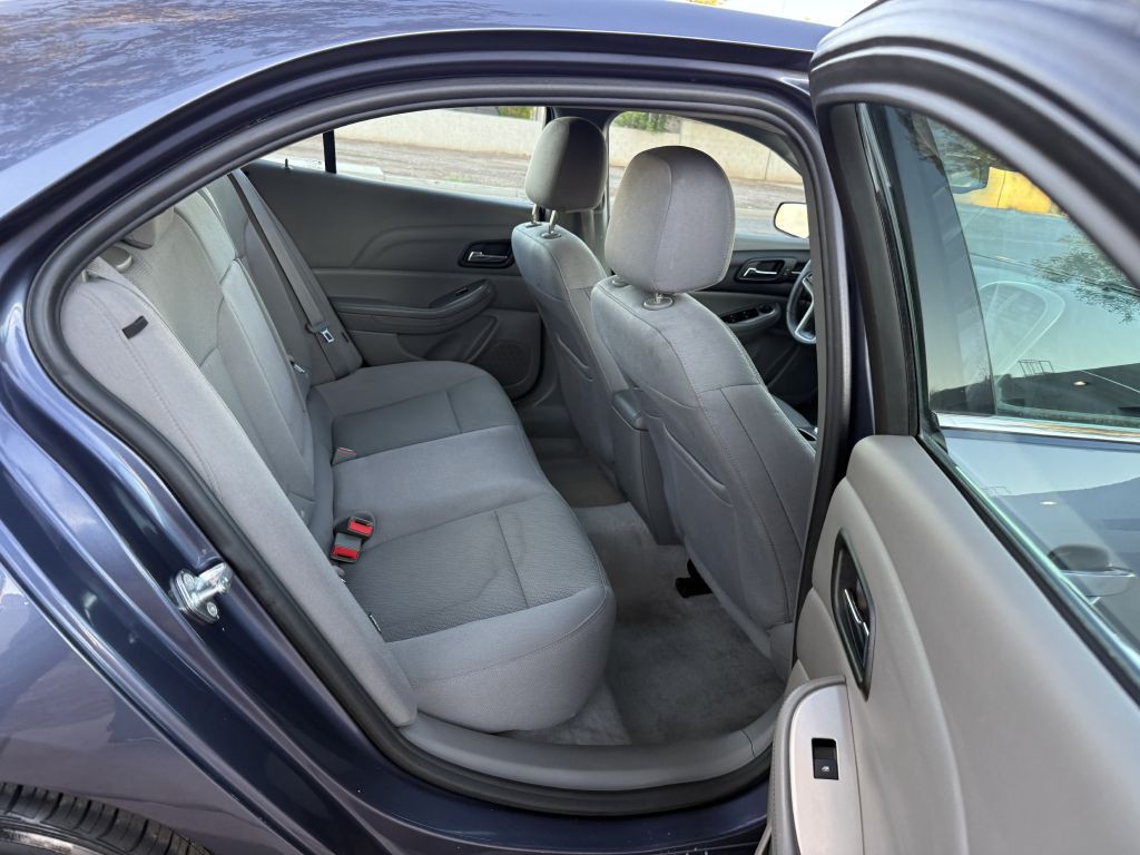 2015 Chevrolet Malibu Image 14
