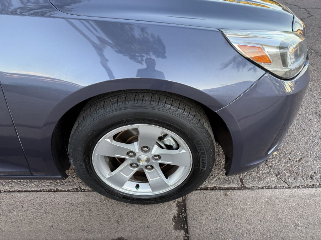 2015 Chevrolet Malibu Image 17