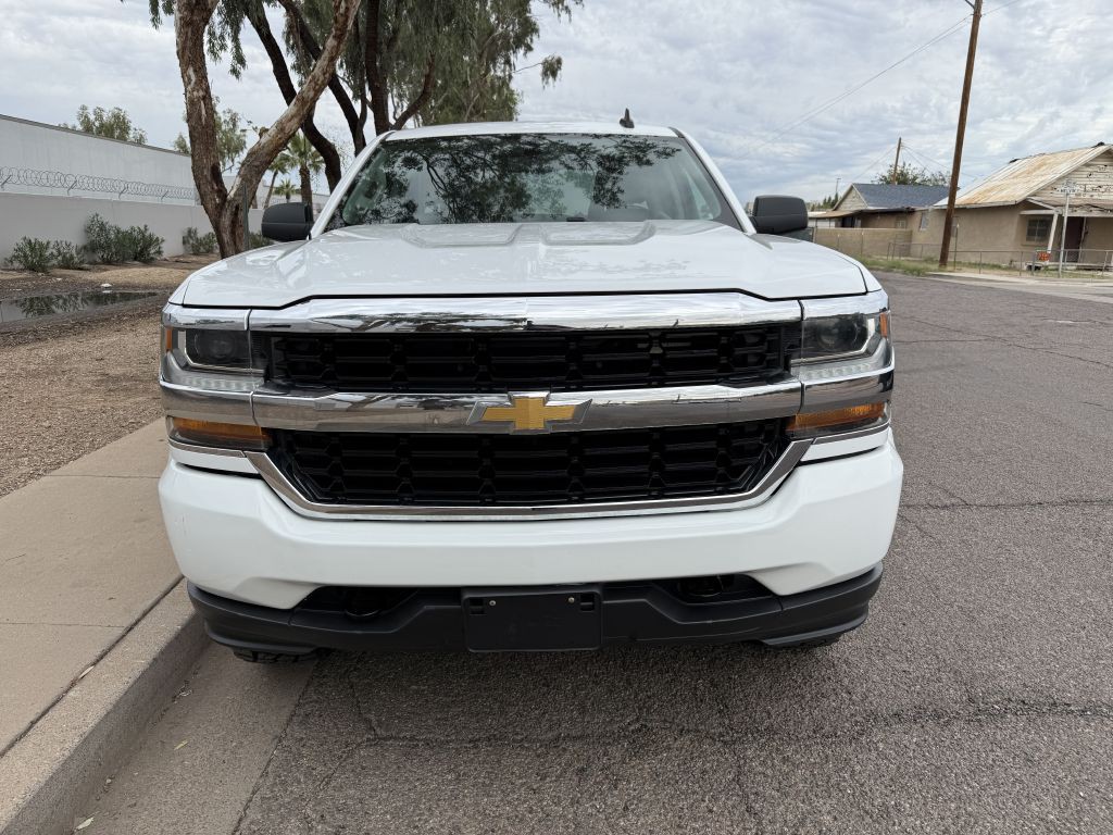 2019 Chevrolet Silverado 1500 Image 2