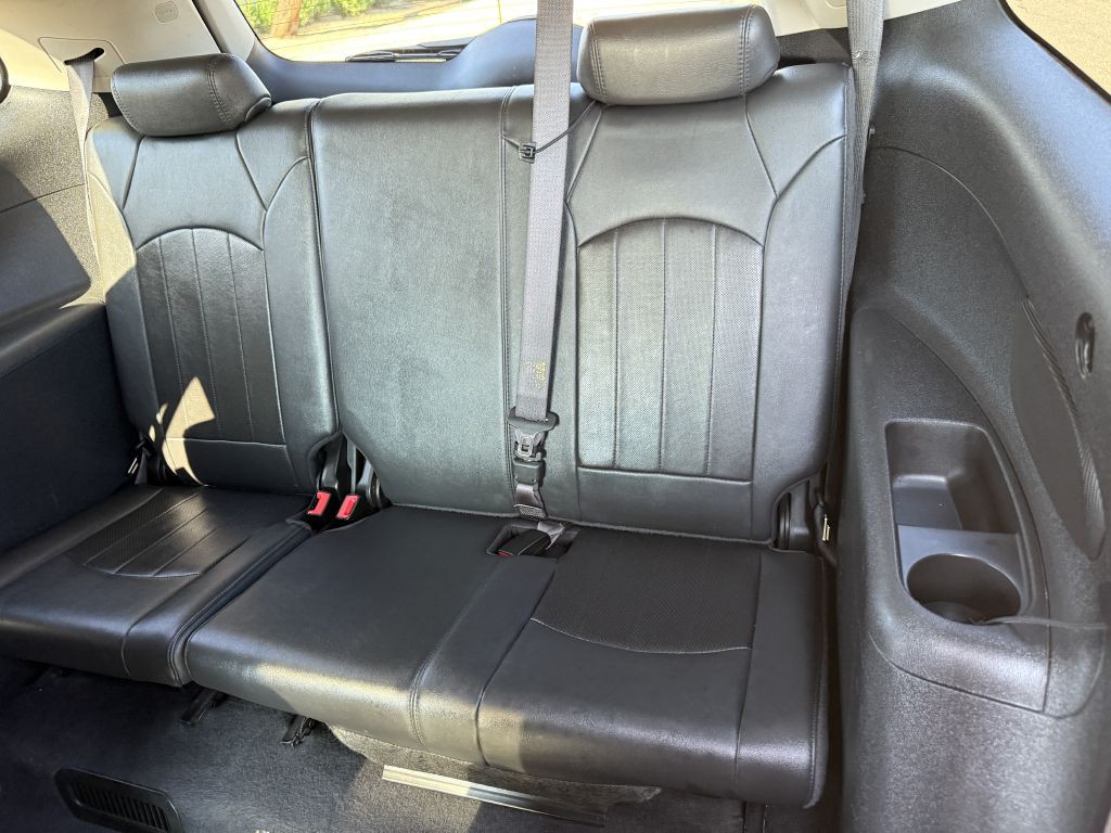 2012 Buick Enclave Image 12