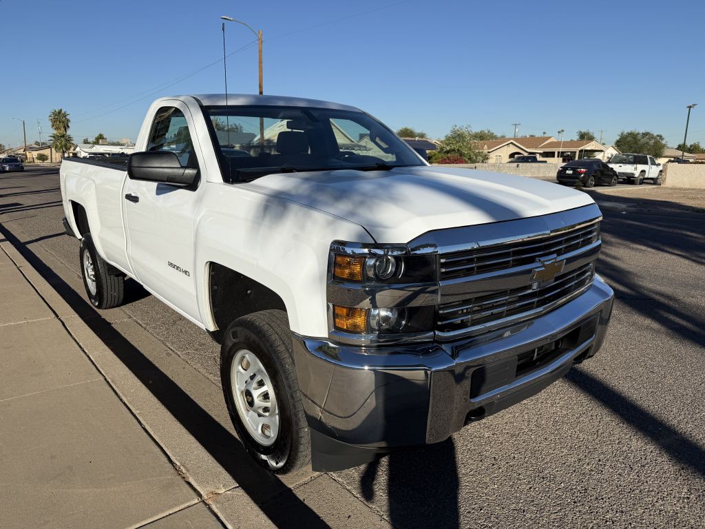 2017 Chevrolet Silverado 1500 Image 3