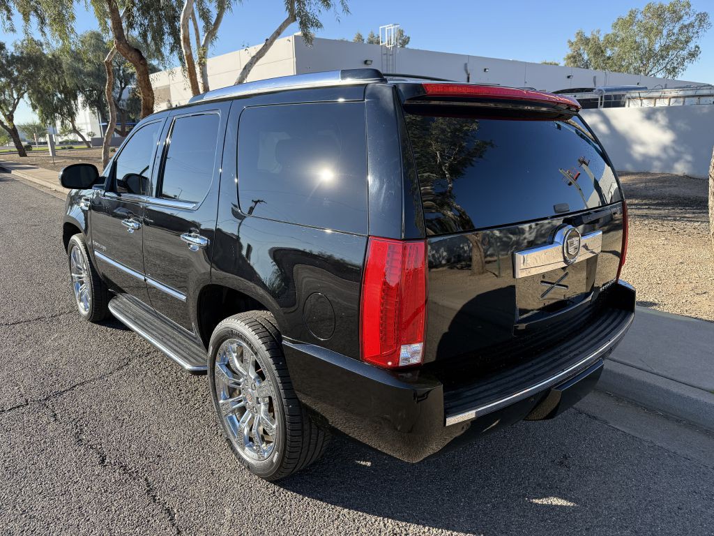 2008 Cadillac Escalade Image 6