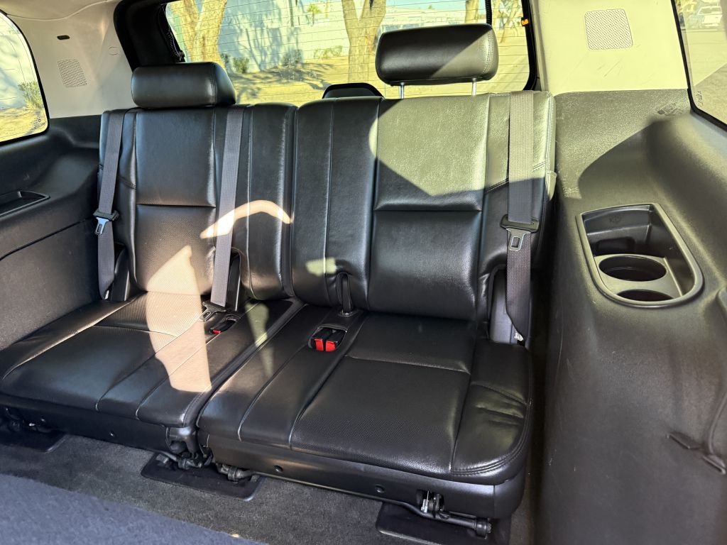 2008 Cadillac Escalade Image 11