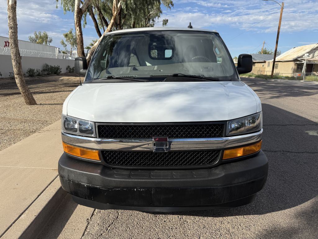 2019 Chevrolet Express Image 2