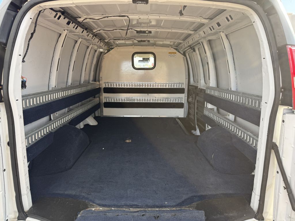 2019 Chevrolet Express Image 9