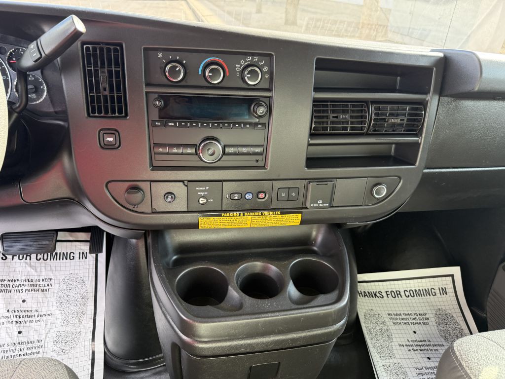 2019 Chevrolet Express Image 16