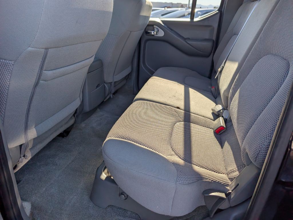 2018 Nissan Frontier Image 12