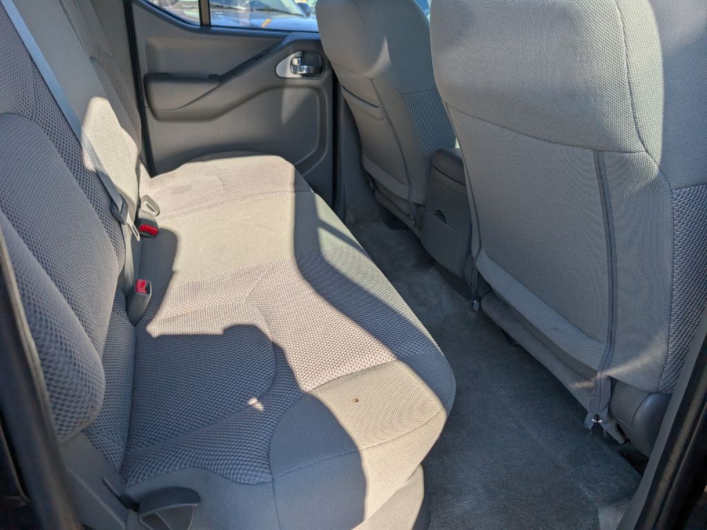 2018 Nissan Frontier Image 15