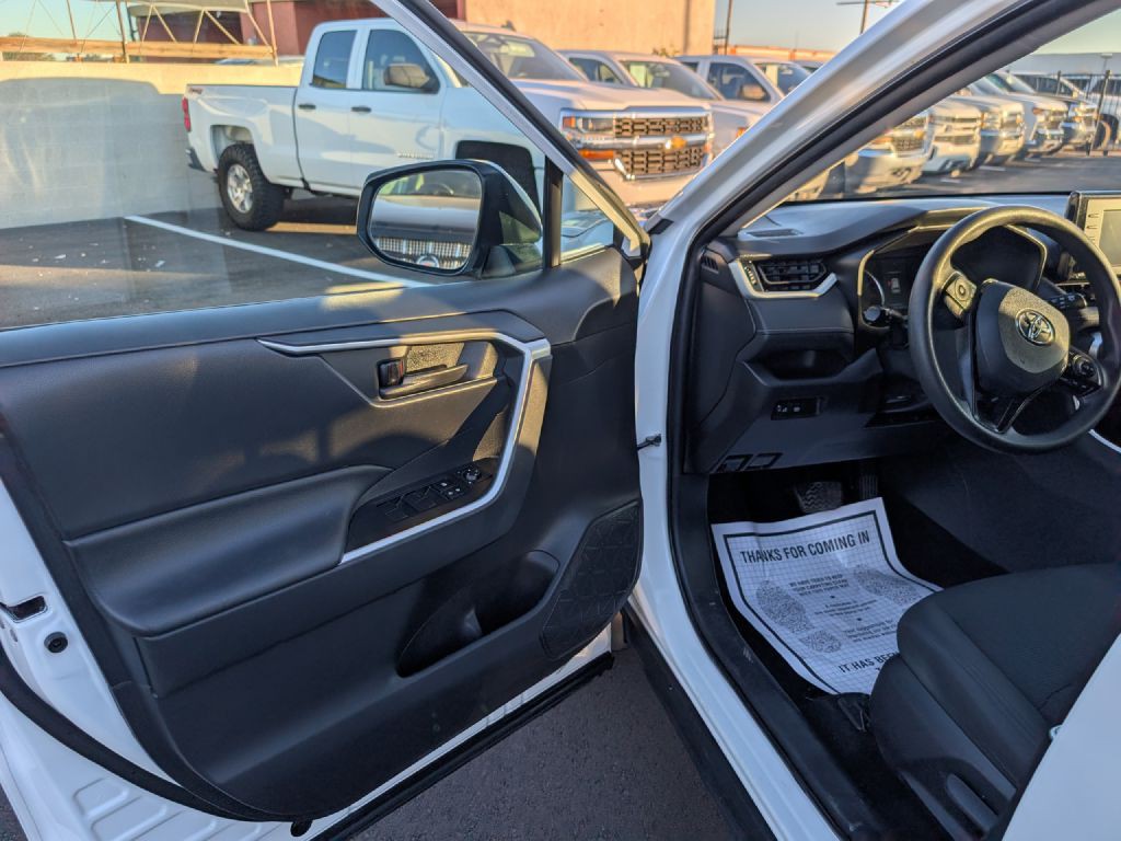 2021 Toyota Rav4 Image 9