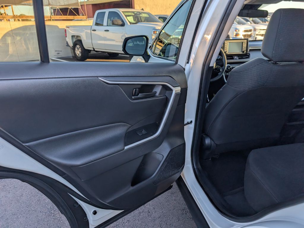 2021 Toyota Rav4 Image 11