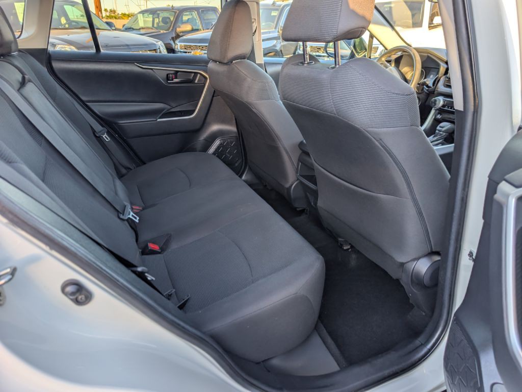 2021 Toyota Rav4 Image 15