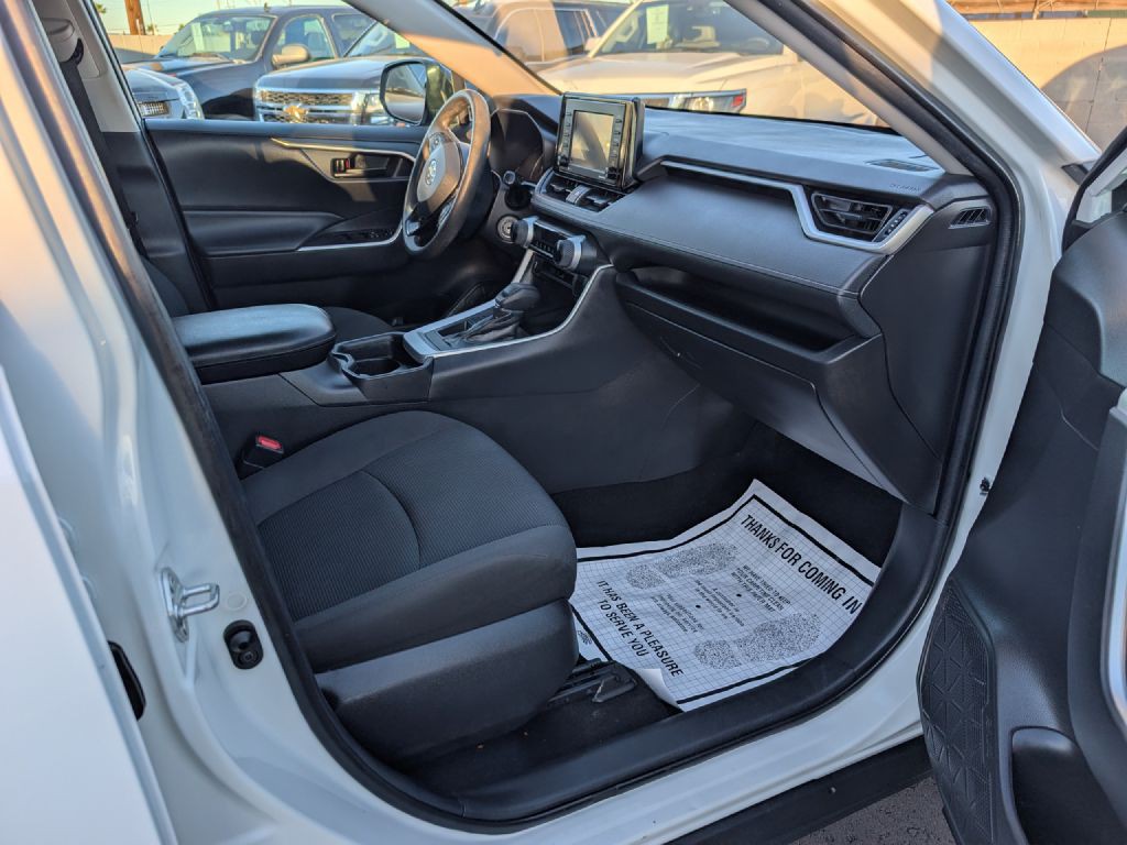 2021 Toyota Rav4 Image 16