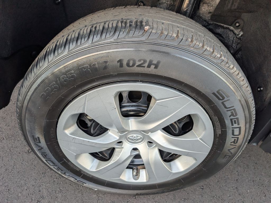 2021 Toyota Rav4 Image 17