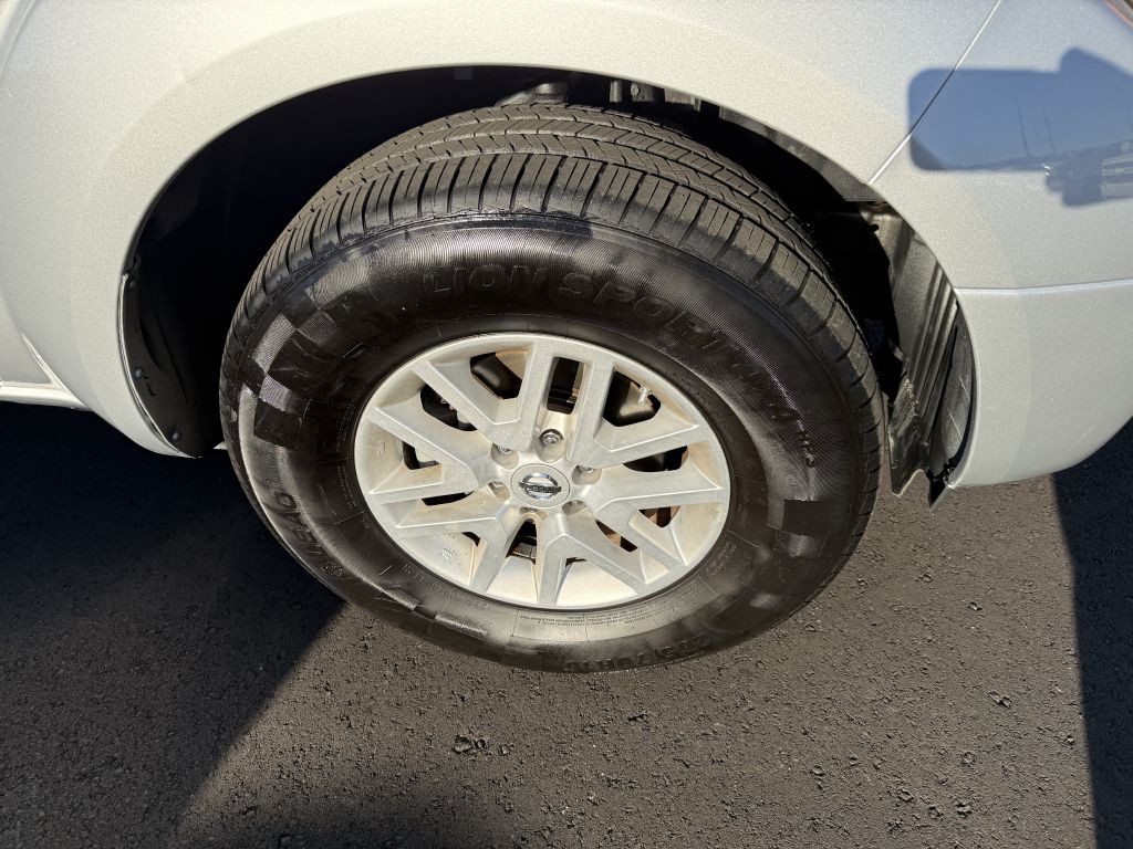 2019 Nissan Frontier Image 16