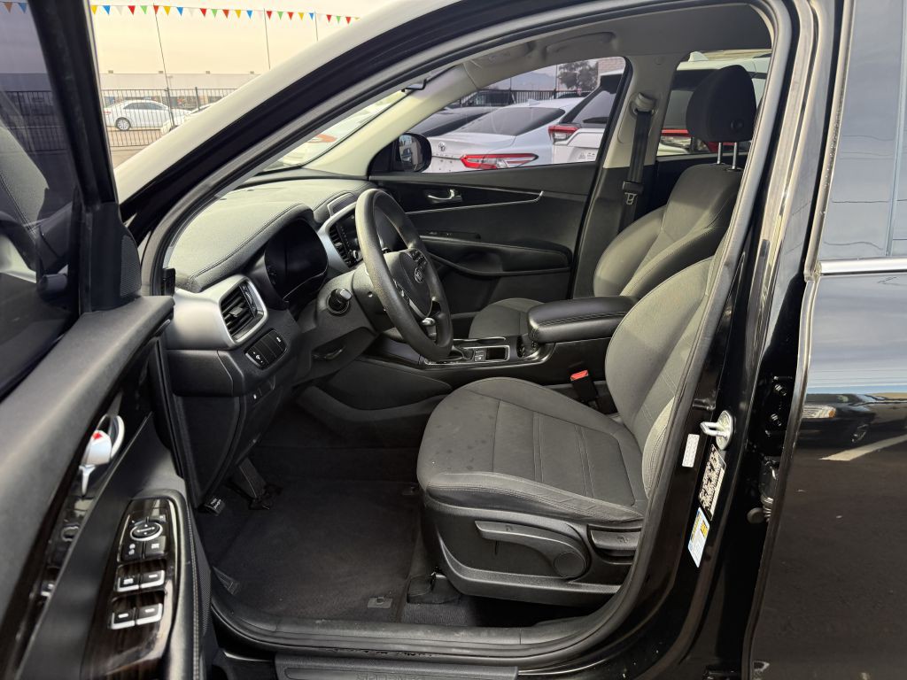 2019 Kia Sorento Image 8