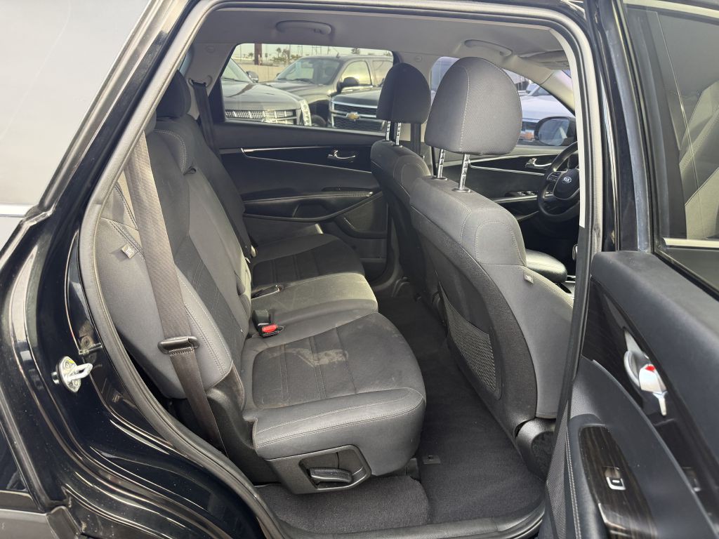 2019 Kia Sorento Image 16