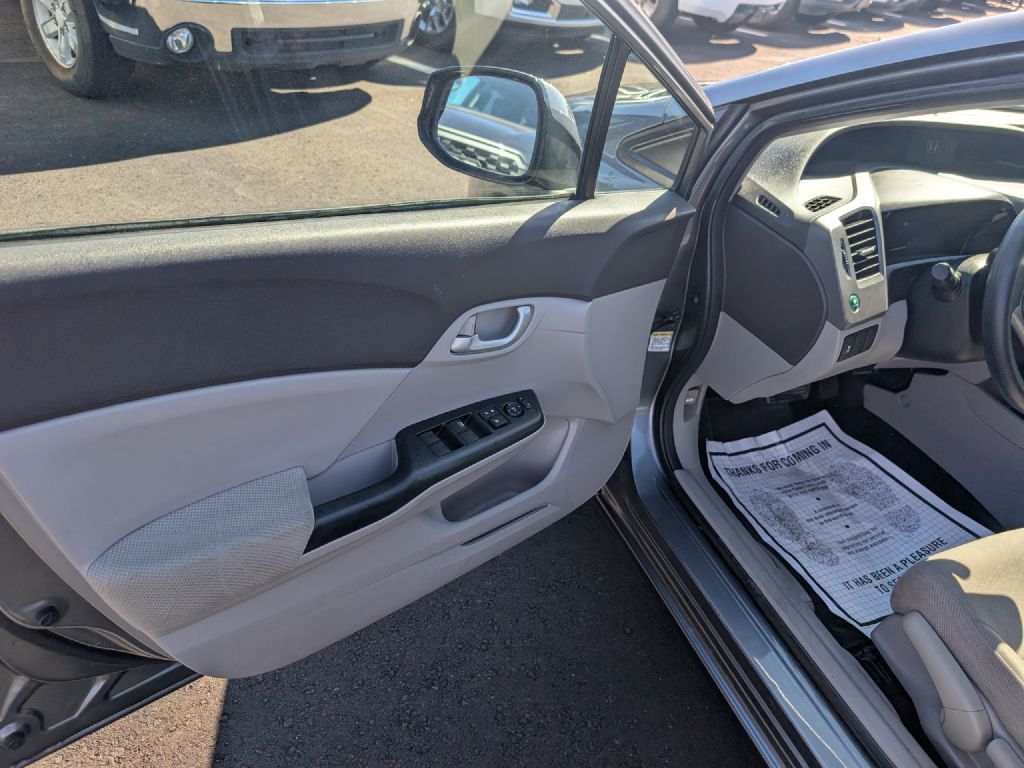 2012 Honda Civic Image 9